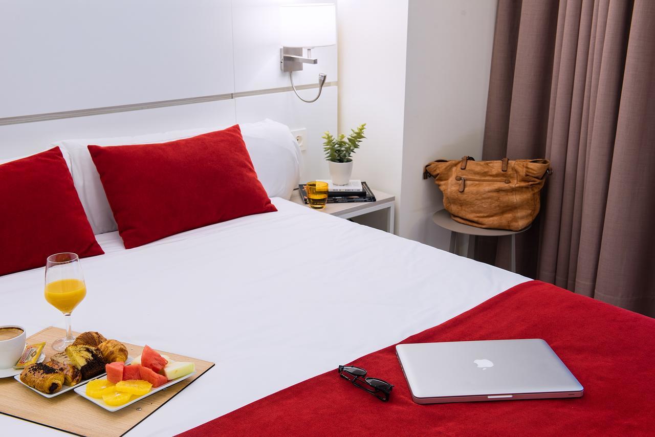 Hotel Pompaelo Plaza Del Ayuntamiento&spa 4*